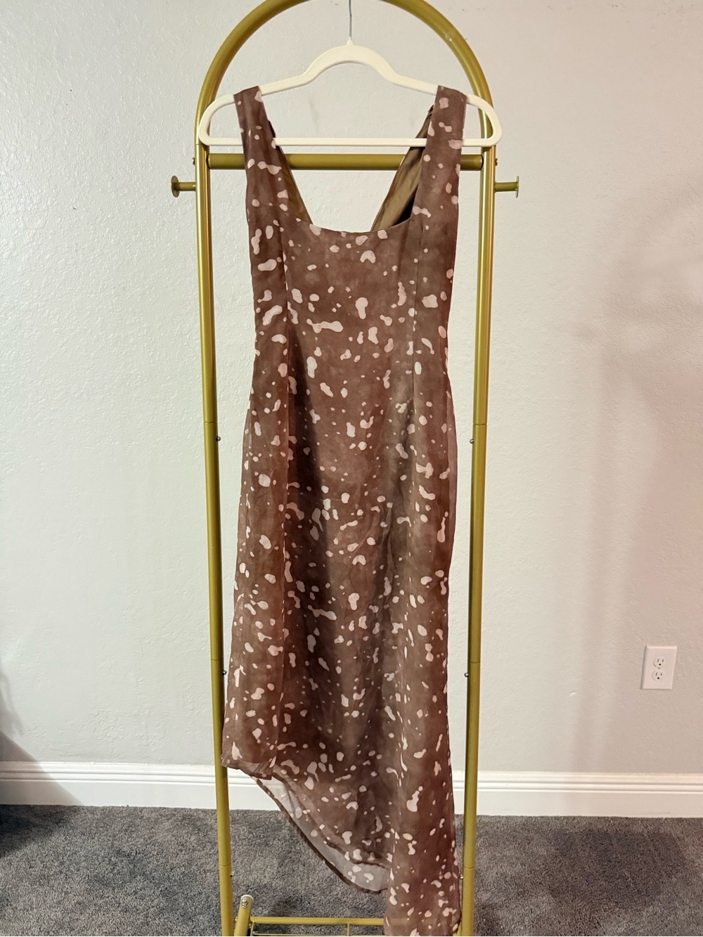 PrettyLittleThing Brown Printed Asymmetrical Midi Dress - Picture 6 of 8